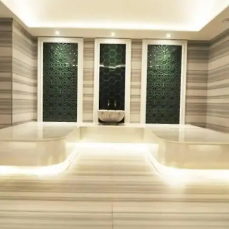 Live Lavishly Rent A Luxury With Top-notch Amenities In The 40+f