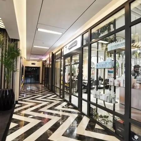Live Lavishly Rent A Luxury With Top-notch Amenities In The 40+f