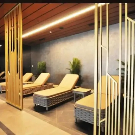 Live Lavishly Rent A Luxury With Top-notch Amenities In The 40+f *