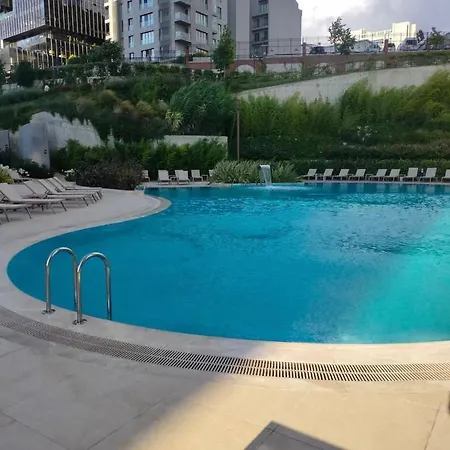 Live Lavishly Rent A Luxury With Top-notch Amenities In The 40+f Apartamento *